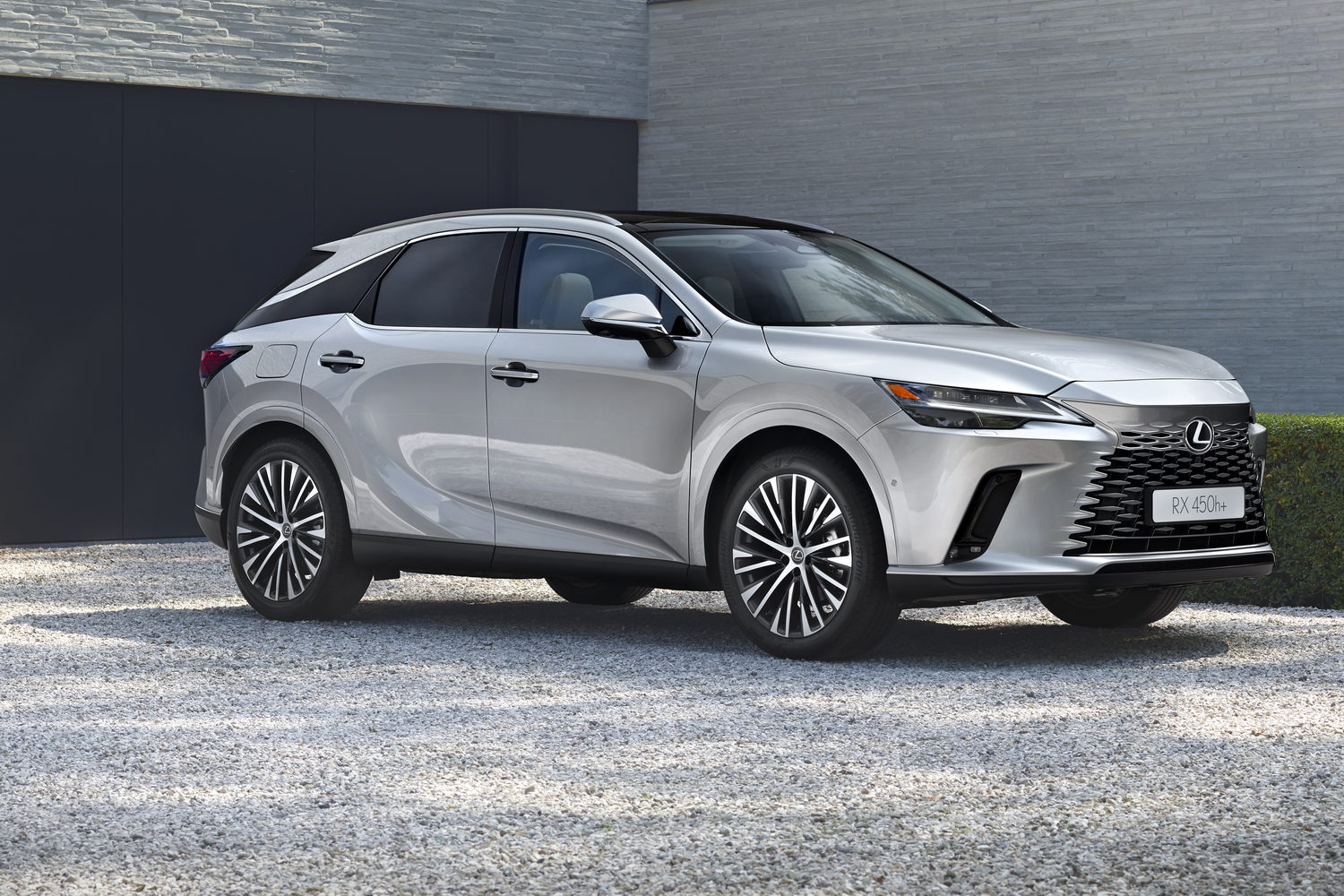 Car News | New Lexus RX leads with plug-in hybrid power | CompleteCar.ie