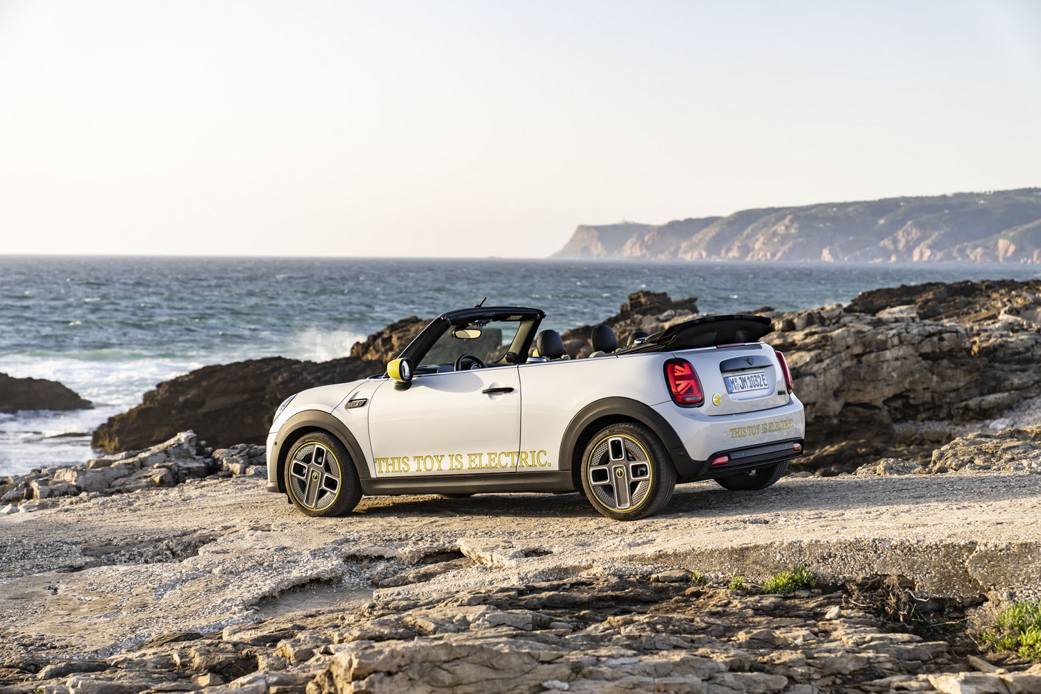 Car News | MINI reveals one-off electric convertible | CompleteCar.ie