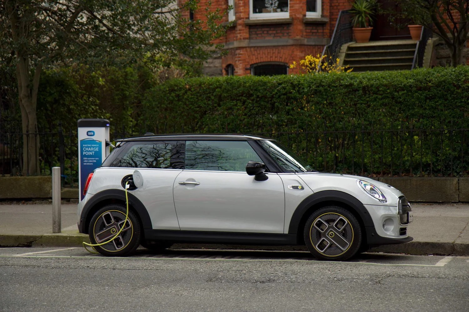 Car News | ESB raises Ireland’s EV charging costs | CompleteCar.ie