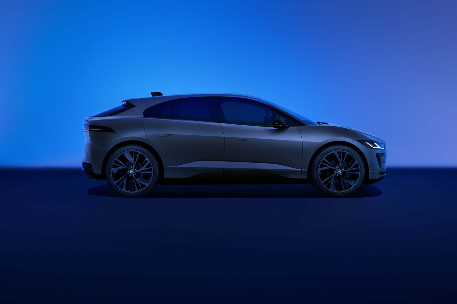 Car News | Jaguar I-Pace gets light refresh | CompleteCar.ie