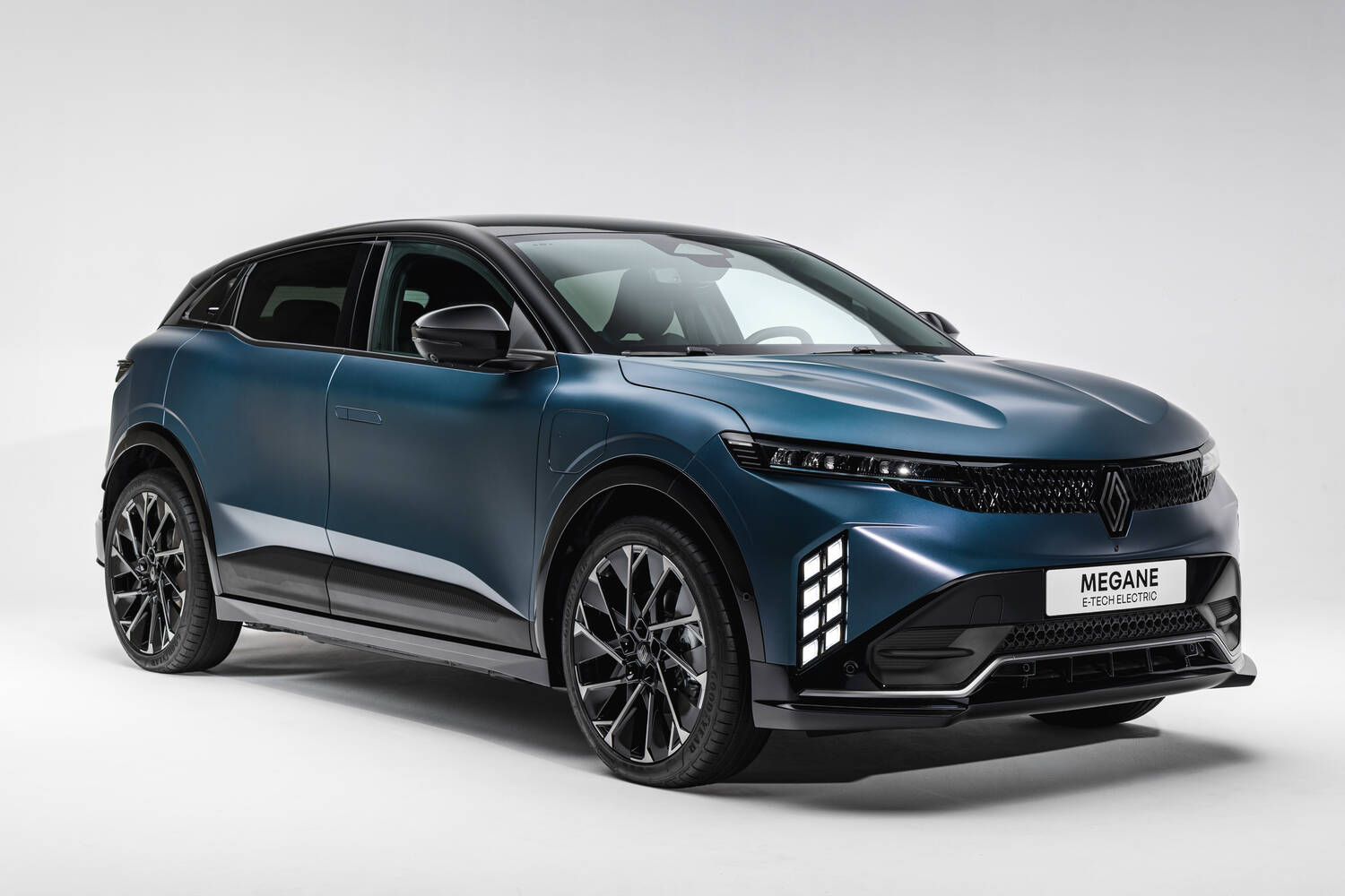 Electric Renault Megane gets a makeover