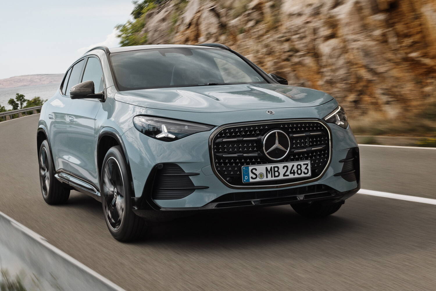 All-new Mercedes-Benz GLA unveiled