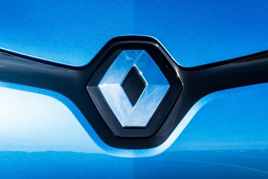 Renault now offering twoyear warranty on used cars car and motoring