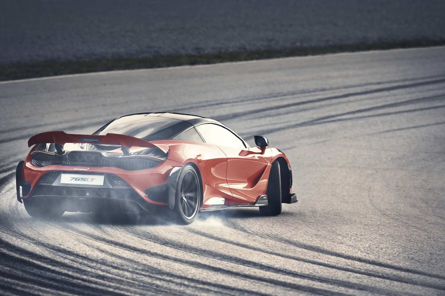 Car News | McLaren 765LT is lighter with more power