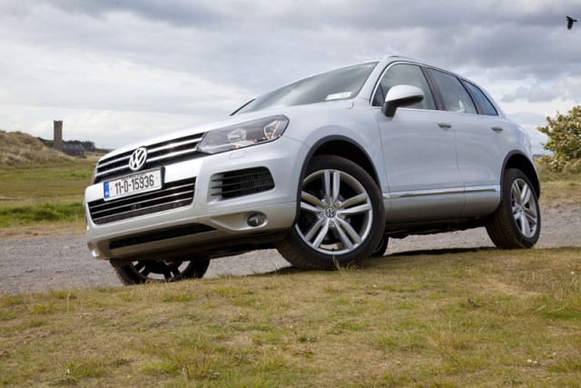 Car Reviews | Volkswagen Touareg | CompleteCar.ie