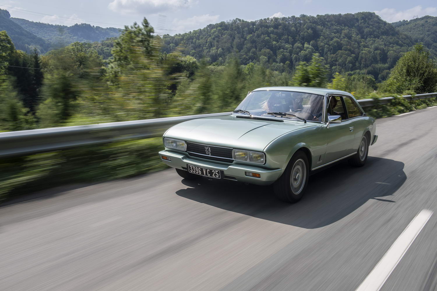 Car Reviews | Peugeot 504 Coupe (1983) | CompleteCar.ie