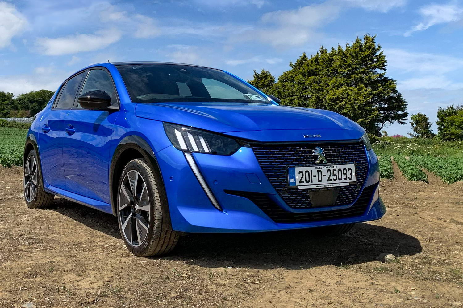 Car Reviews | Peugeot e-208 (2020) | CompleteCar.ie