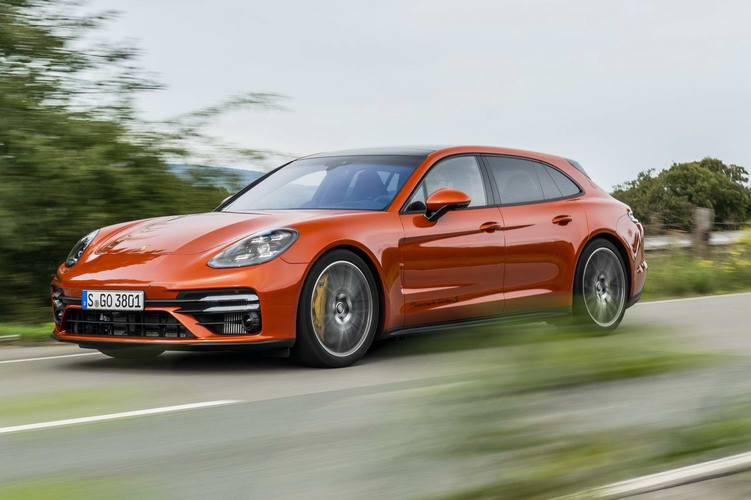 Car Reviews | Porsche Panamera Sport Turismo | CompleteCar.ie