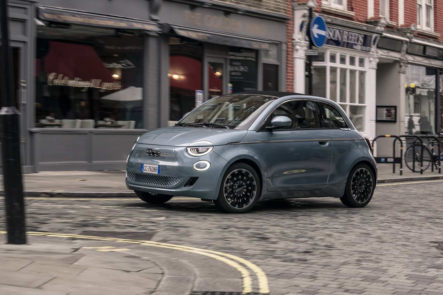 Car Reviews | Fiat 500 Icon Cabriolet electric (2021) | CompleteCar.ie