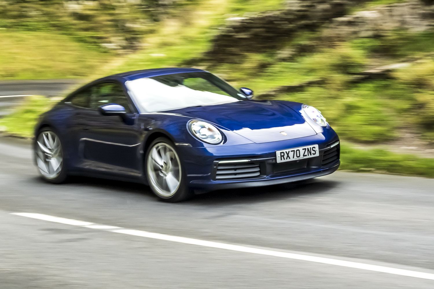 Car Reviews | Porsche 911 Carrera S manual (2020 - 992) | CompleteCar.ie
