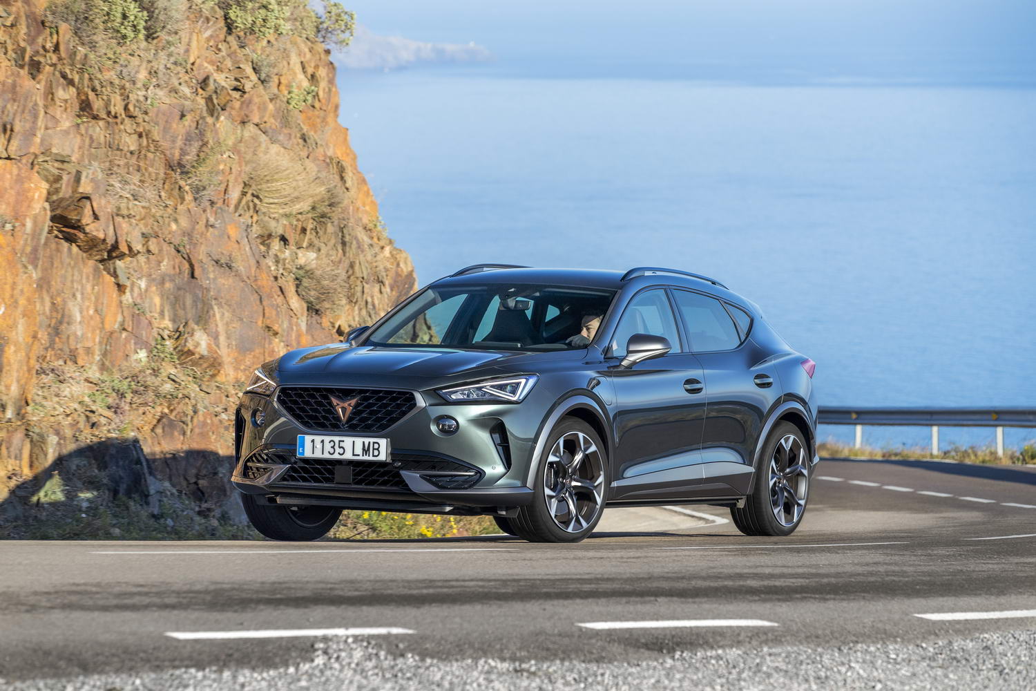 Car Reviews | Cupra Formentor e-Hybrid 245 (2021) | CompleteCar.ie