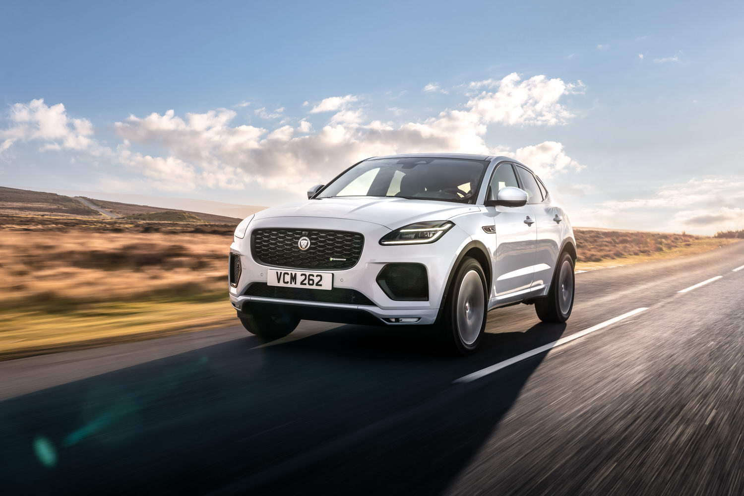 Car Reviews | Jaguar E-Pace P300e hybrid (2021) | CompleteCar.ie