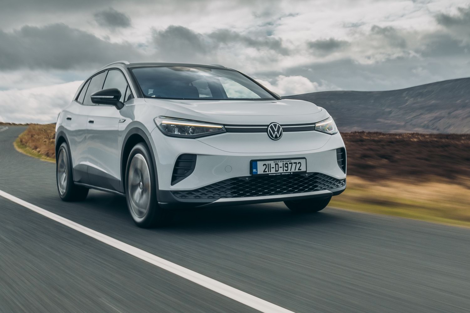 Car Reviews | Volkswagen ID.4 1st Edition (2021) | CompleteCar.ie Car Reviews | Volkswagen ID.4 1st Edition (2021) | CompleteCar.ie