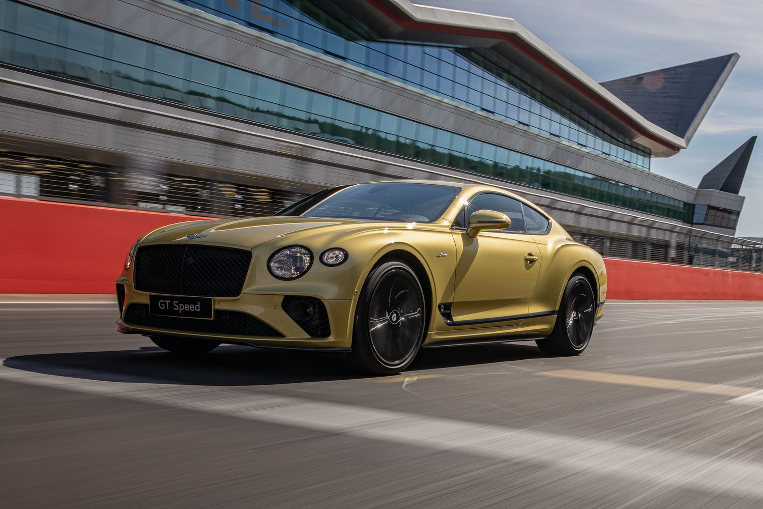 Car Reviews | Bentley Continental GT | CompleteCar.ie