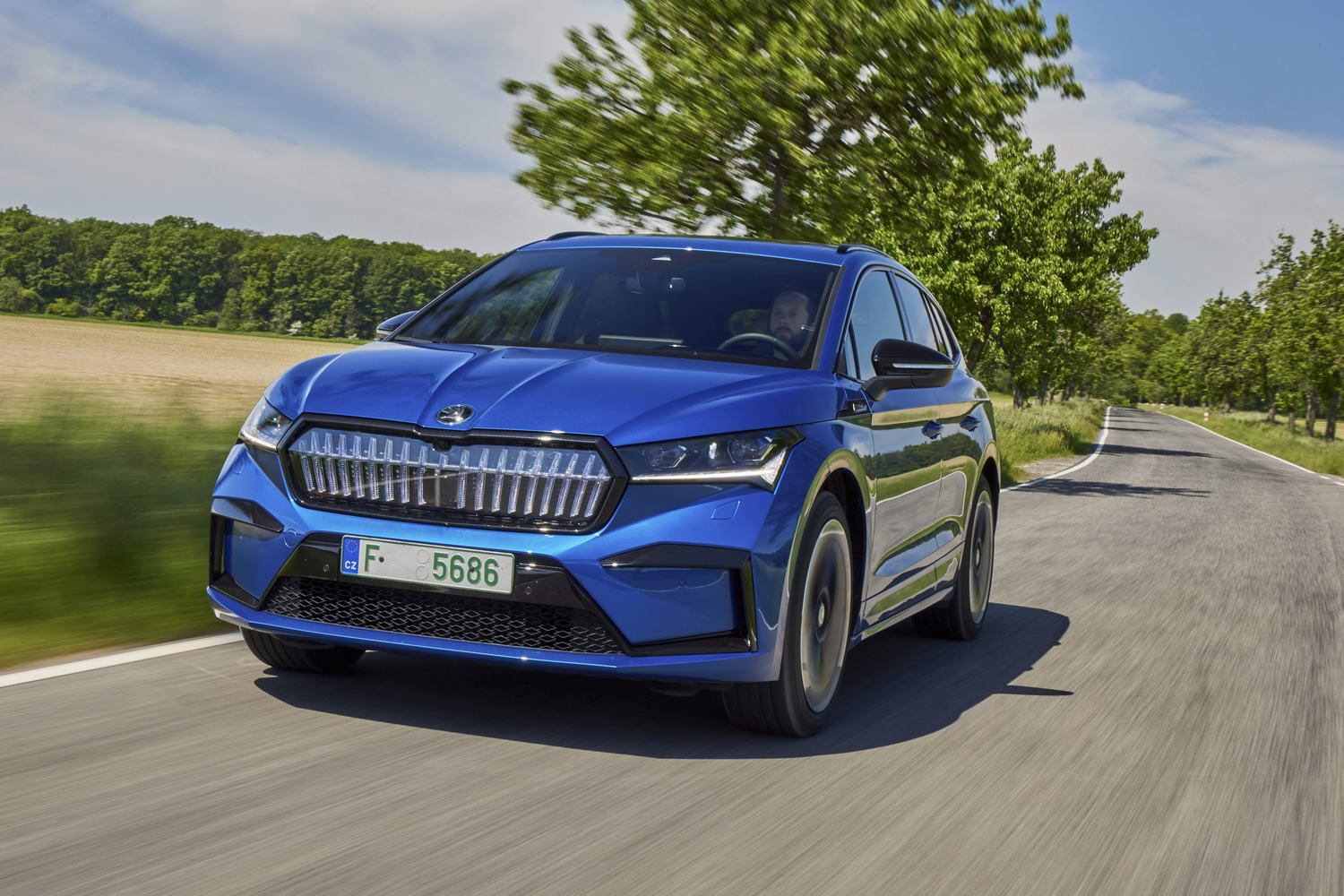 Car Reviews | Skoda Enyaq Sportline iV 80x (2021) | CompleteCar.ie