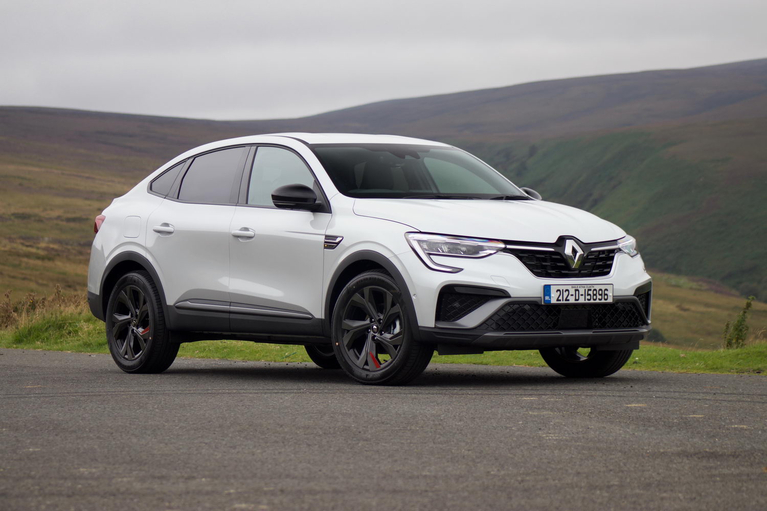 Car Reviews | Renault Arkana | CompleteCar.ie