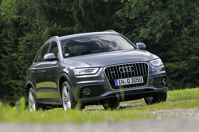 Car Reviews | Audi Q3 | CompleteCar.ie