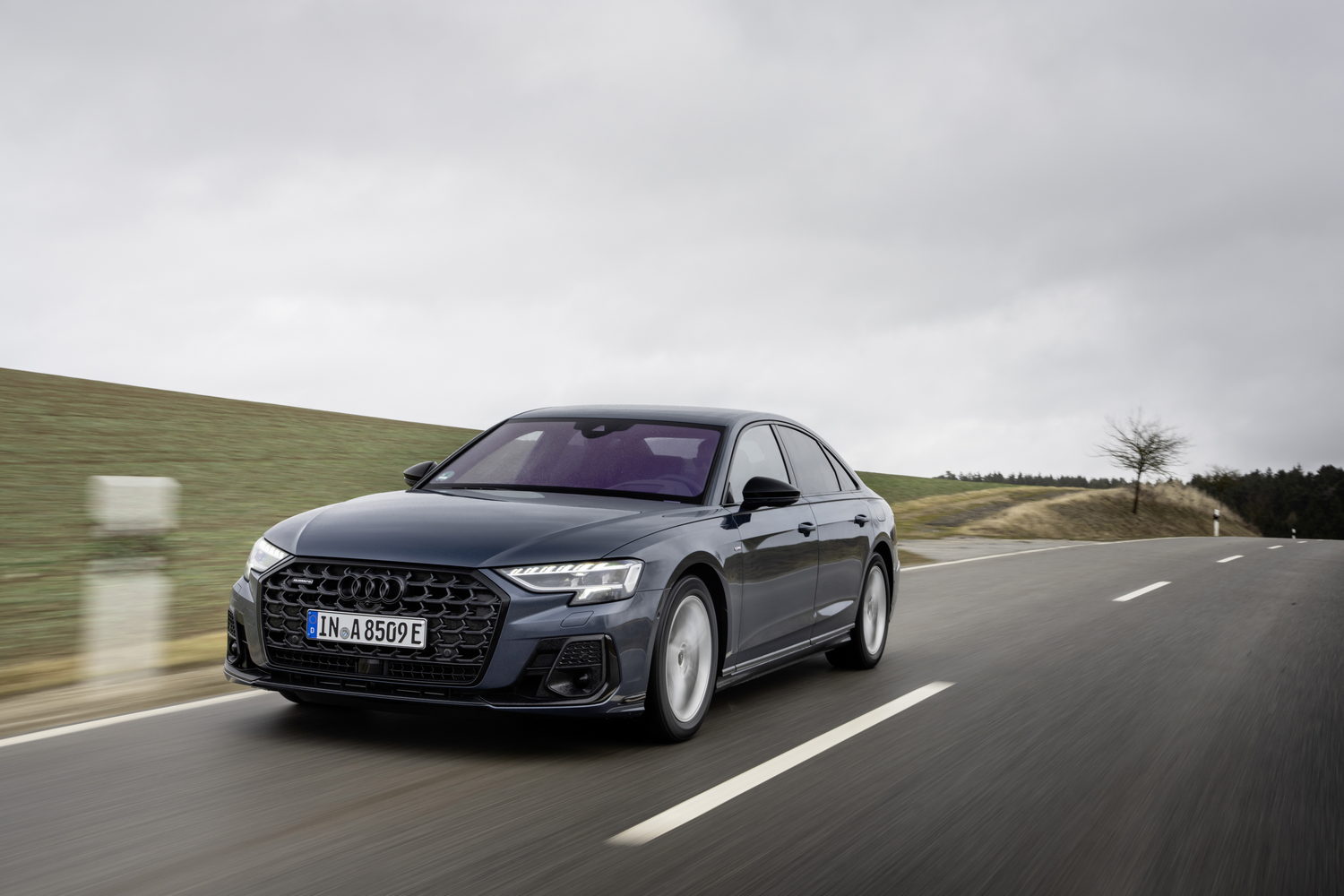 Car Reviews | Audi A8 | CompleteCar.ie