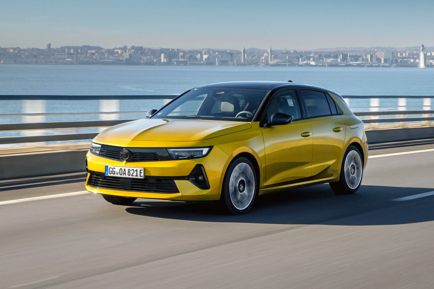 Car Reviews | Opel Astra | CompleteCar.ie