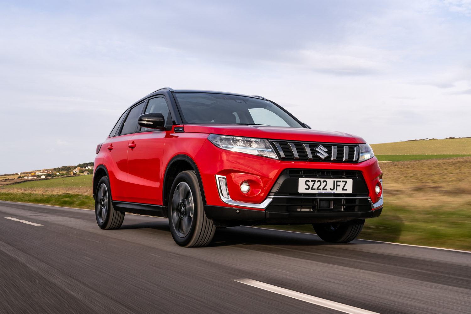 Car Reviews | Suzuki Vitara Full Hybrid (2022) | CompleteCar.ie