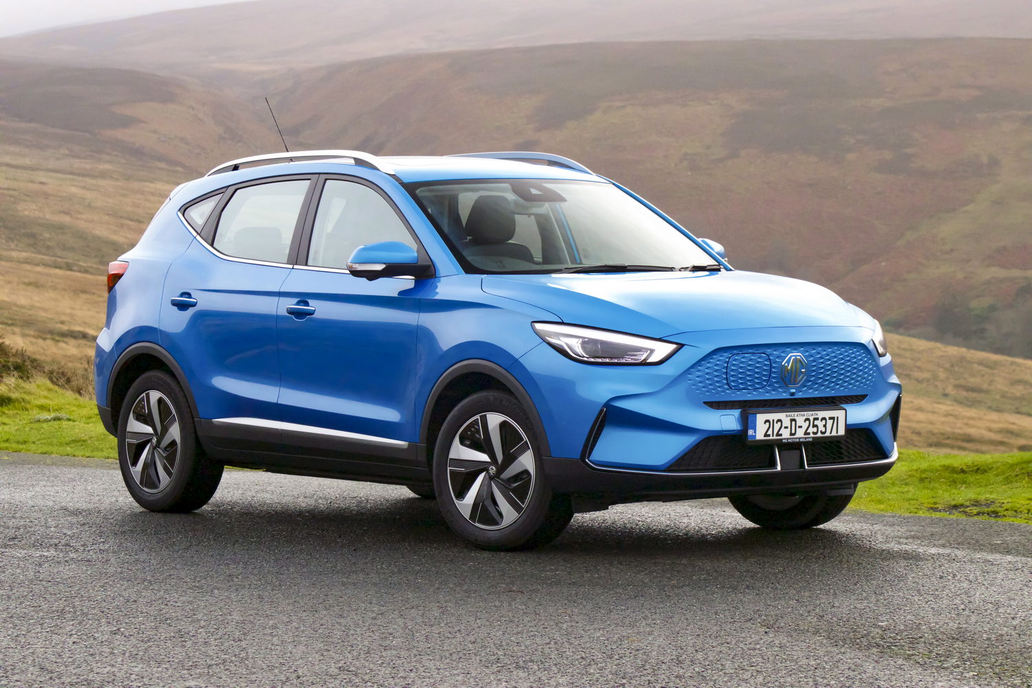 Car Reviews | MG ZS EV (2022) | CompleteCar.ie