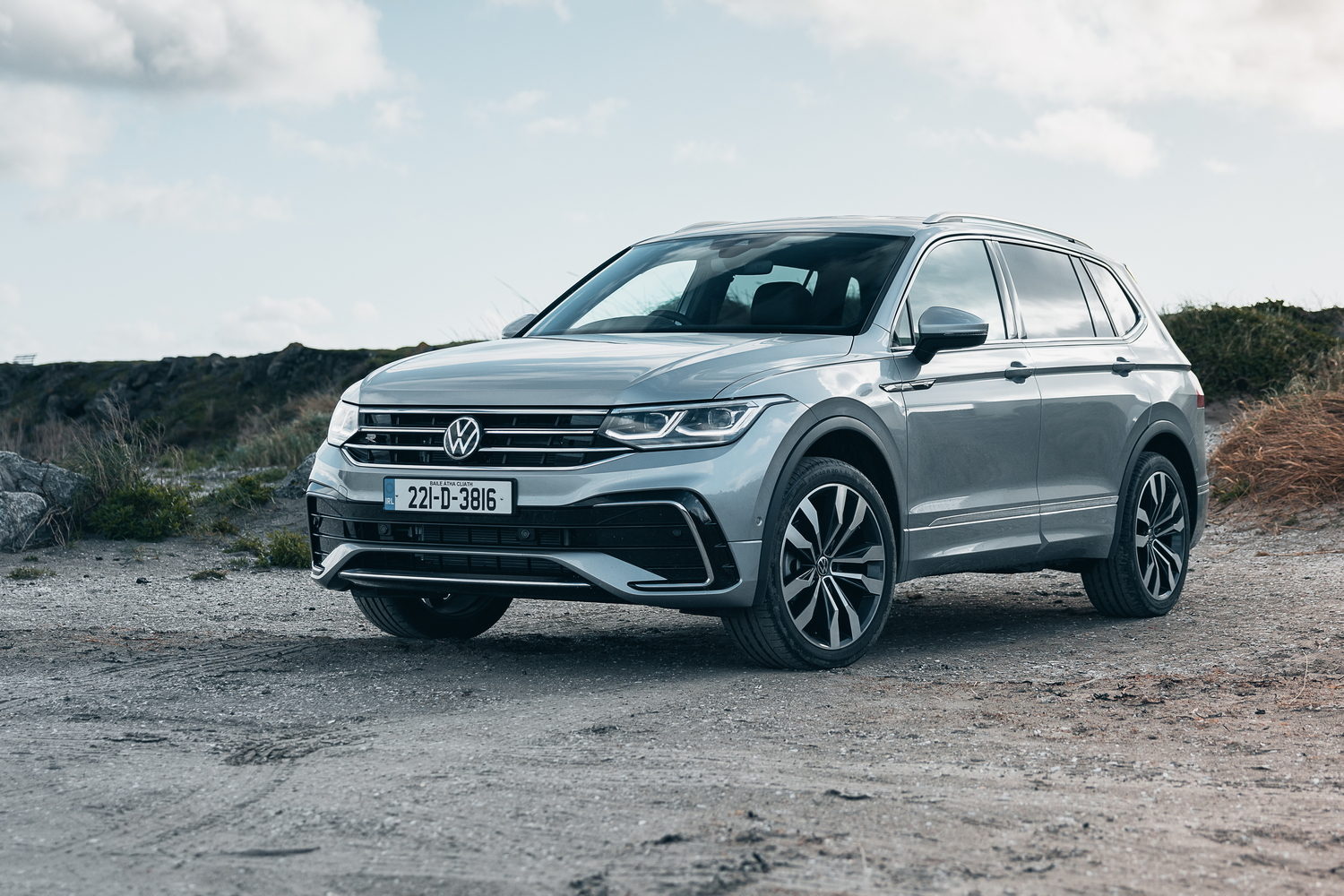 Car Reviews | Volkswagen Tiguan Allspace 2.0 TDI (2022) | CompleteCar.ie