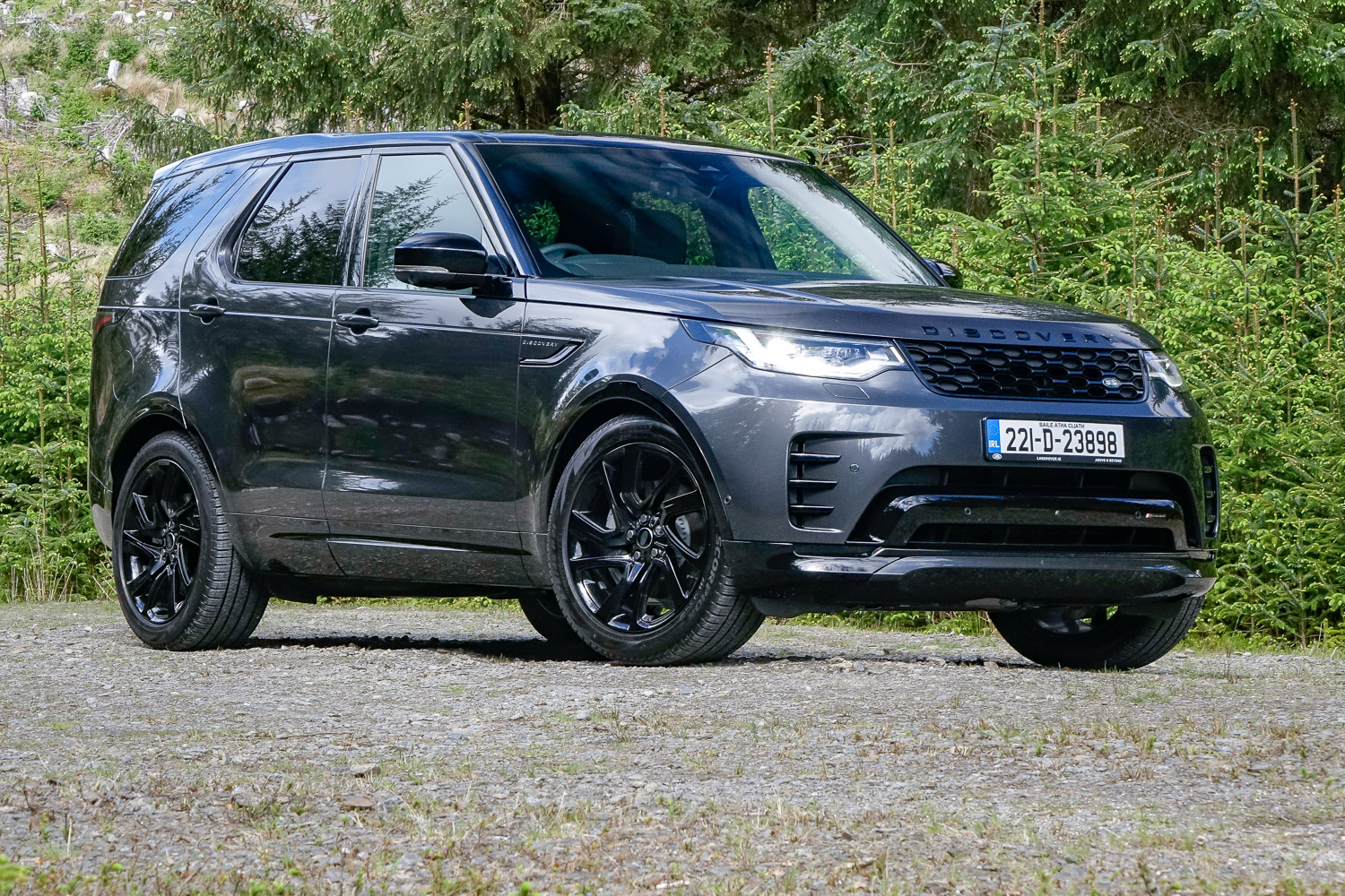 Car Reviews | Land Rover Discovery | CompleteCar.ie