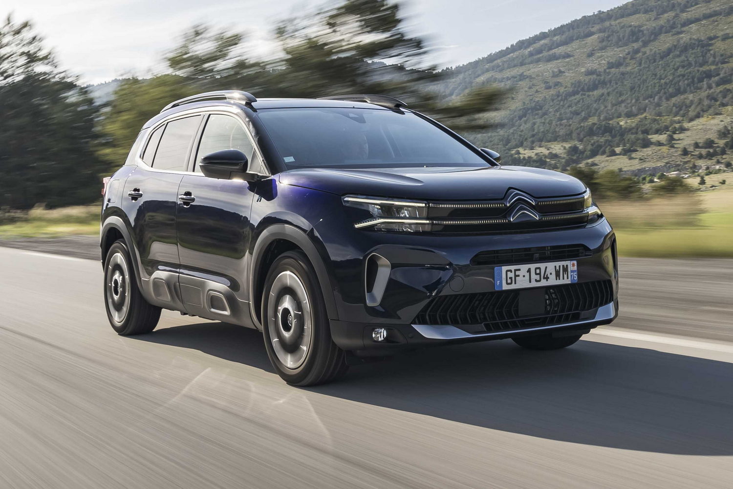 Car Reviews | Citroen C5 Aircross Hybrid (2022) | CompleteCar.ie