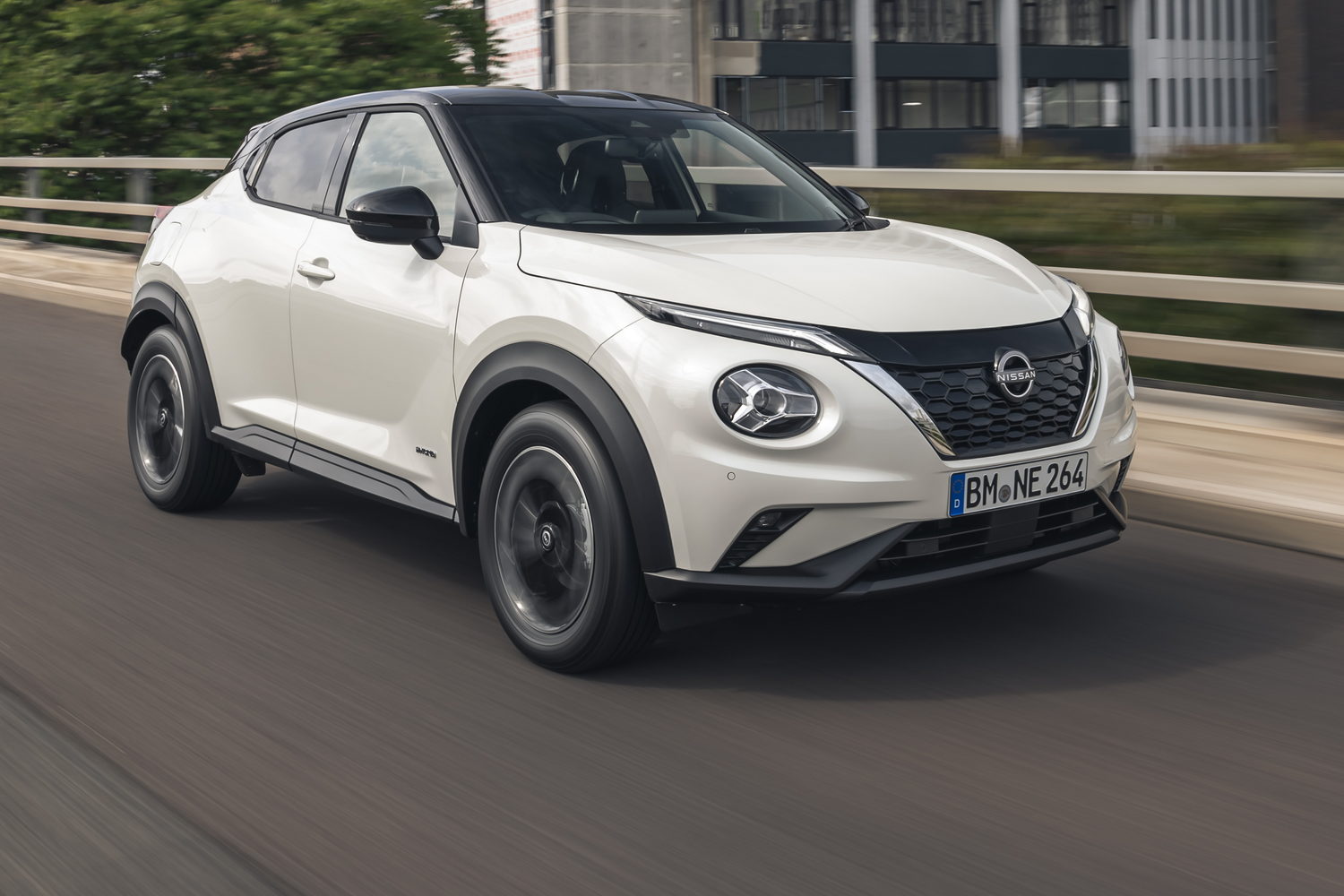 Car Reviews | Nissan Juke Hybrid (2022) | CompleteCar.ie