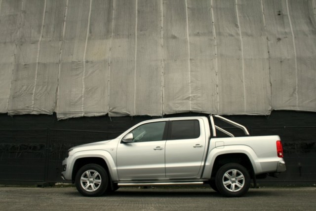 Car Reviews | Volkswagen Amarok | CompleteCar.ie