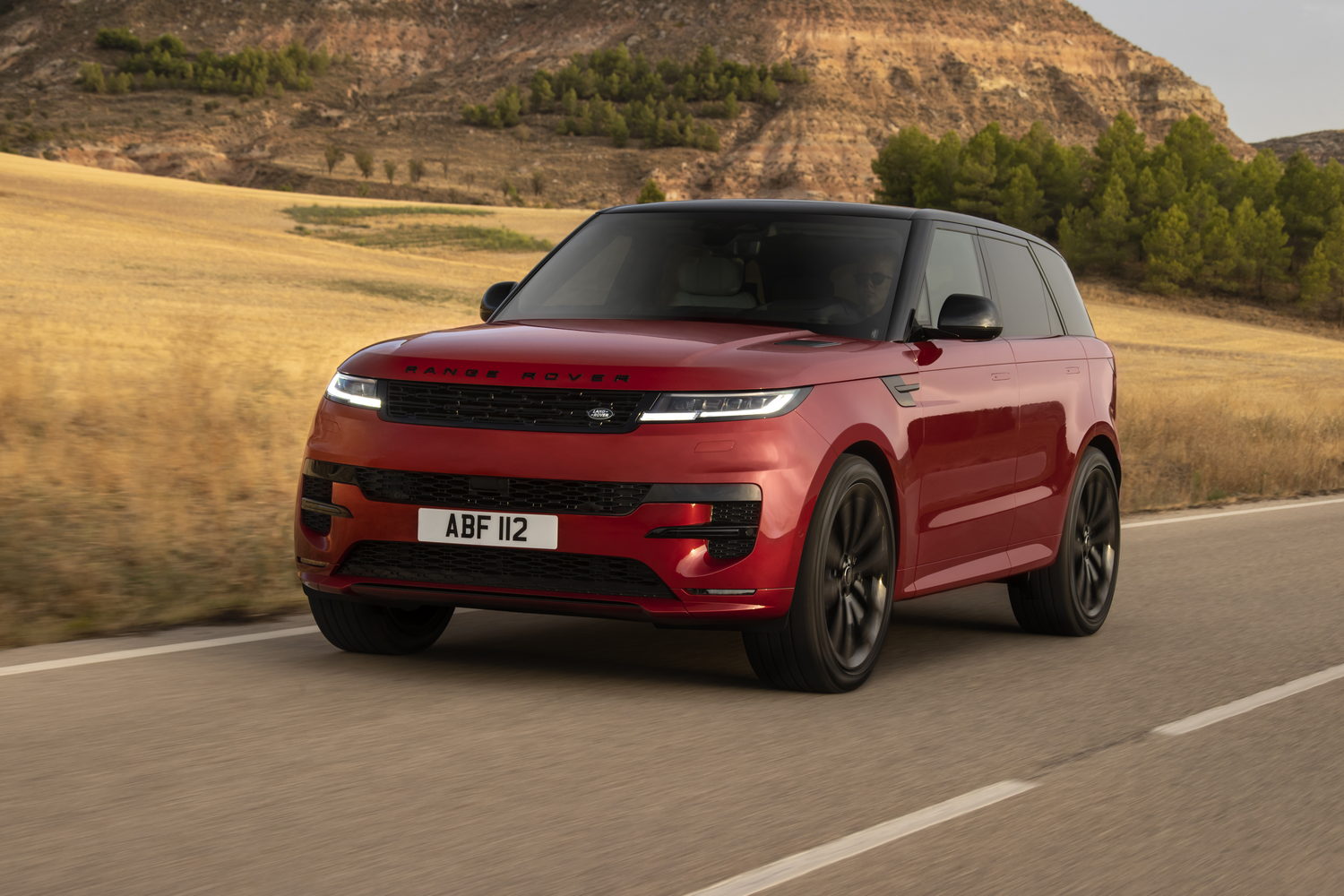 Car Reviews | Range Rover Sport P530 (2023) | CompleteCar.ie