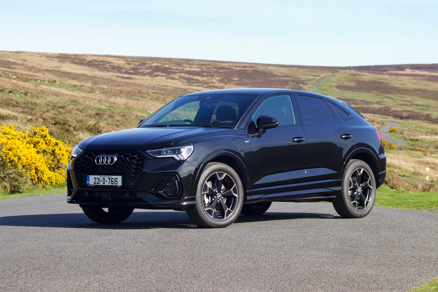 Car Reviews | Audi Q3 TFSI e | CompleteCar.ie