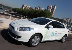 Car Reviews | Renault Fluence Z.E. | CompleteCar.ie