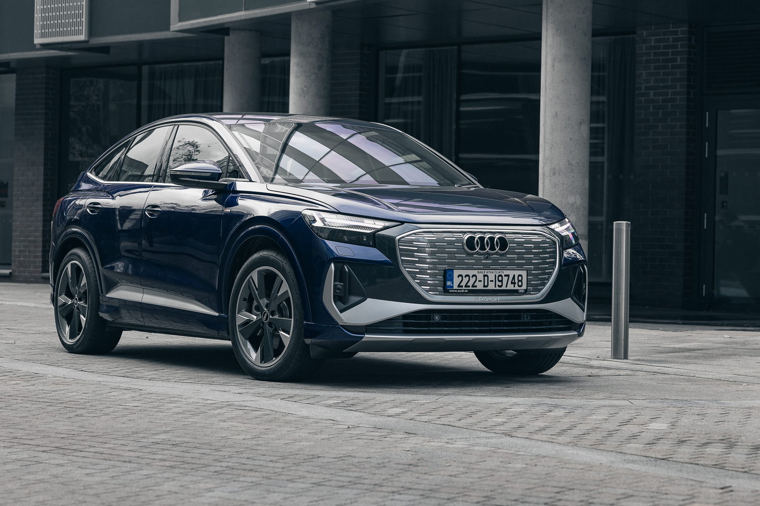 Car Reviews | Audi Q4 Sportback e-tron 40 (2022) | CompleteCar.ie
