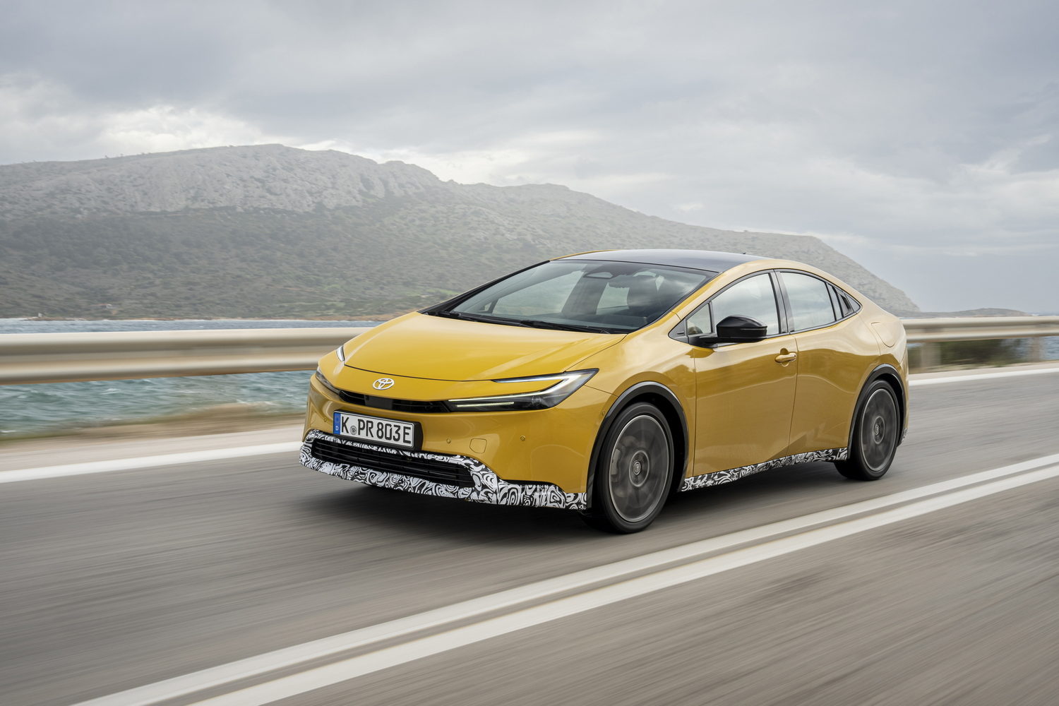 Car Reviews | Toyota Prius Plug-in Hybrid (2023 prototype)  | CompleteCar.ie