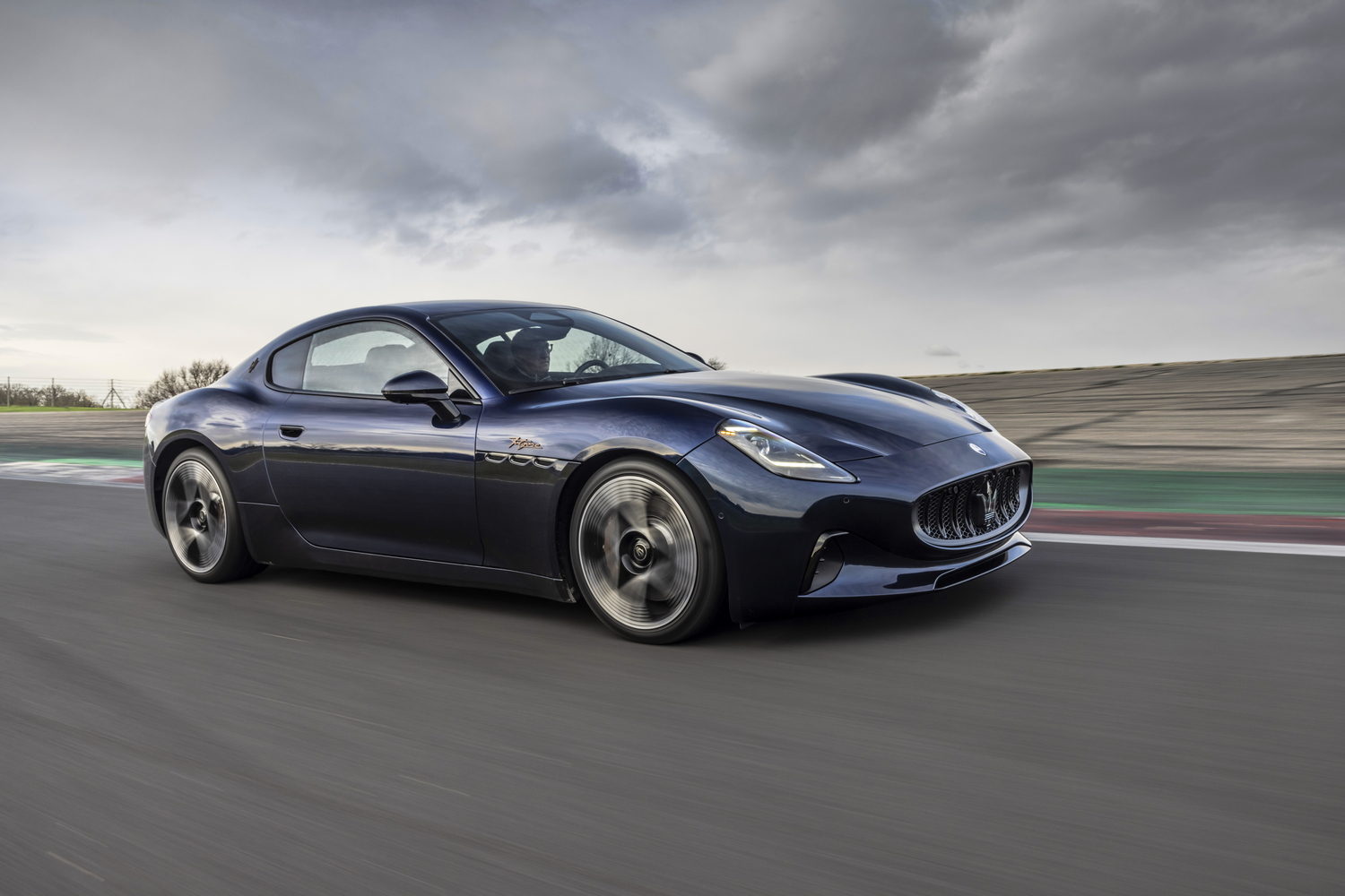 Car Reviews | Maserati GranTurismo Folgore (2023 prototype) | CompleteCar.ie