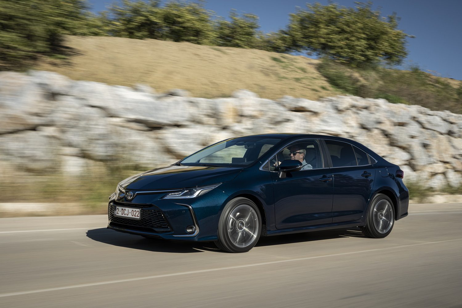 Car Reviews | Toyota Corolla 1.8 Hybrid Saloon (2023) | CompleteCar.ie Car Reviews | Toyota Corolla 1.8 Hybrid Saloon (2023) | CompleteCar.ie