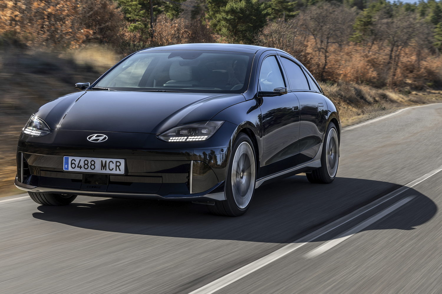 Car Reviews | Hyundai Ioniq 6 Elegance (2023) | CompleteCar.ie