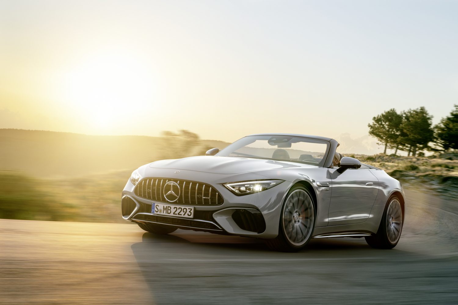 Car Reviews | Mercedes-AMG SL 55 4Matic+ (2023) | CompleteCar.ie