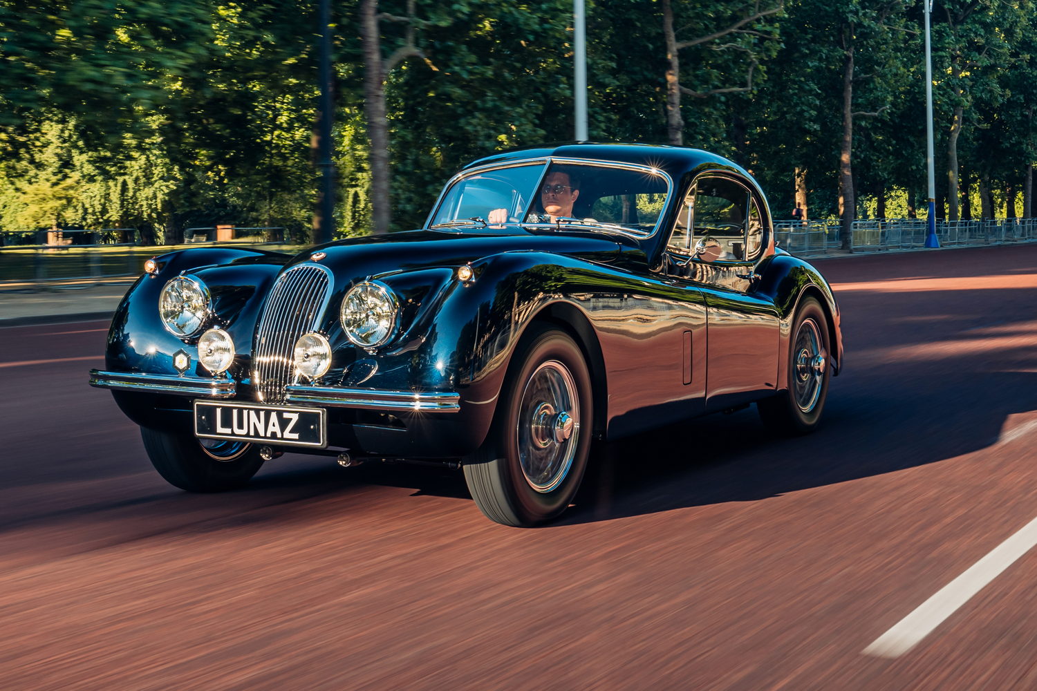 Car Reviews | Jaguar XK120 by Lunaz | CompleteCar.ie