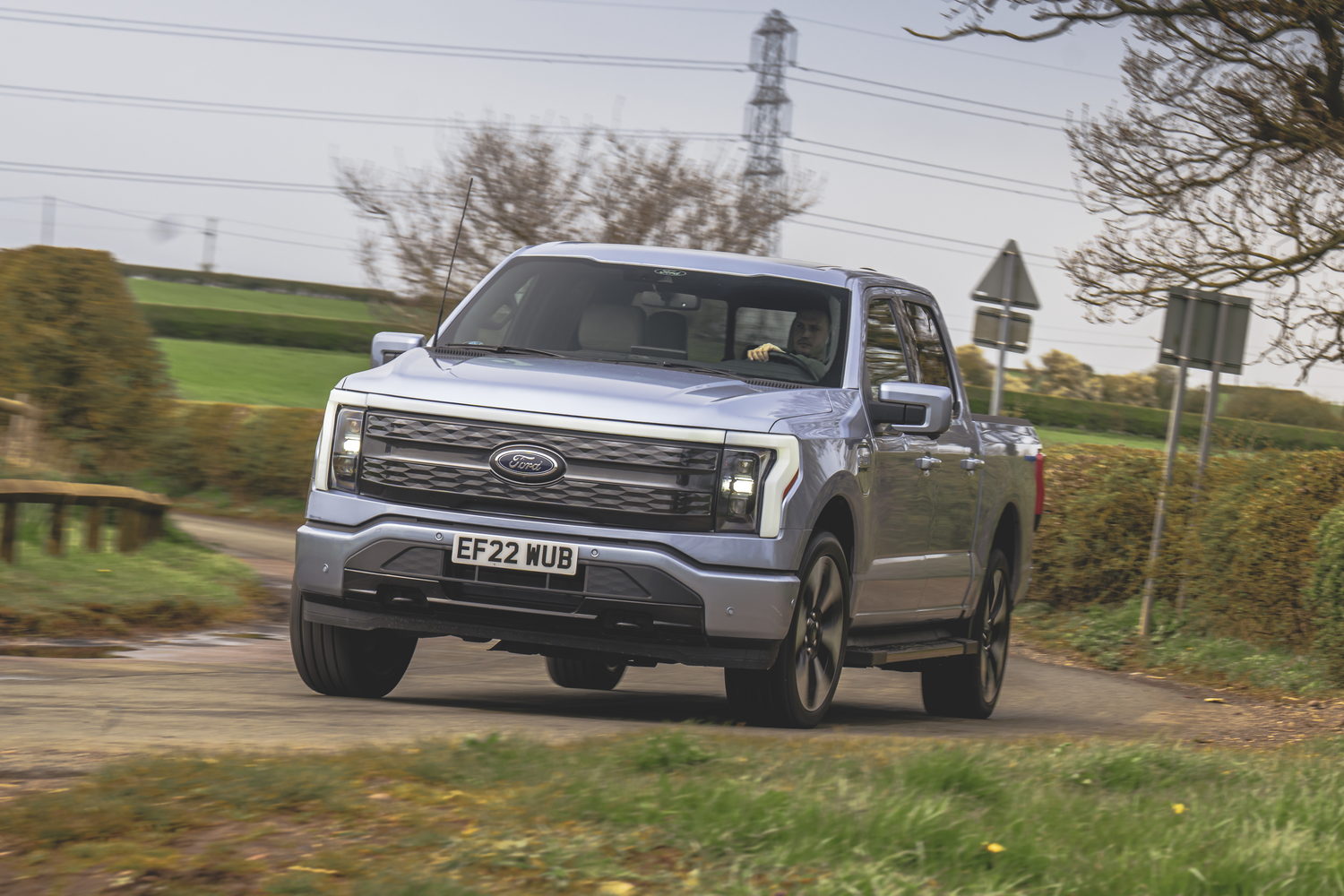 Car Reviews | Ford F-150 Lightning (2023 US-market) | CompleteCar.ie