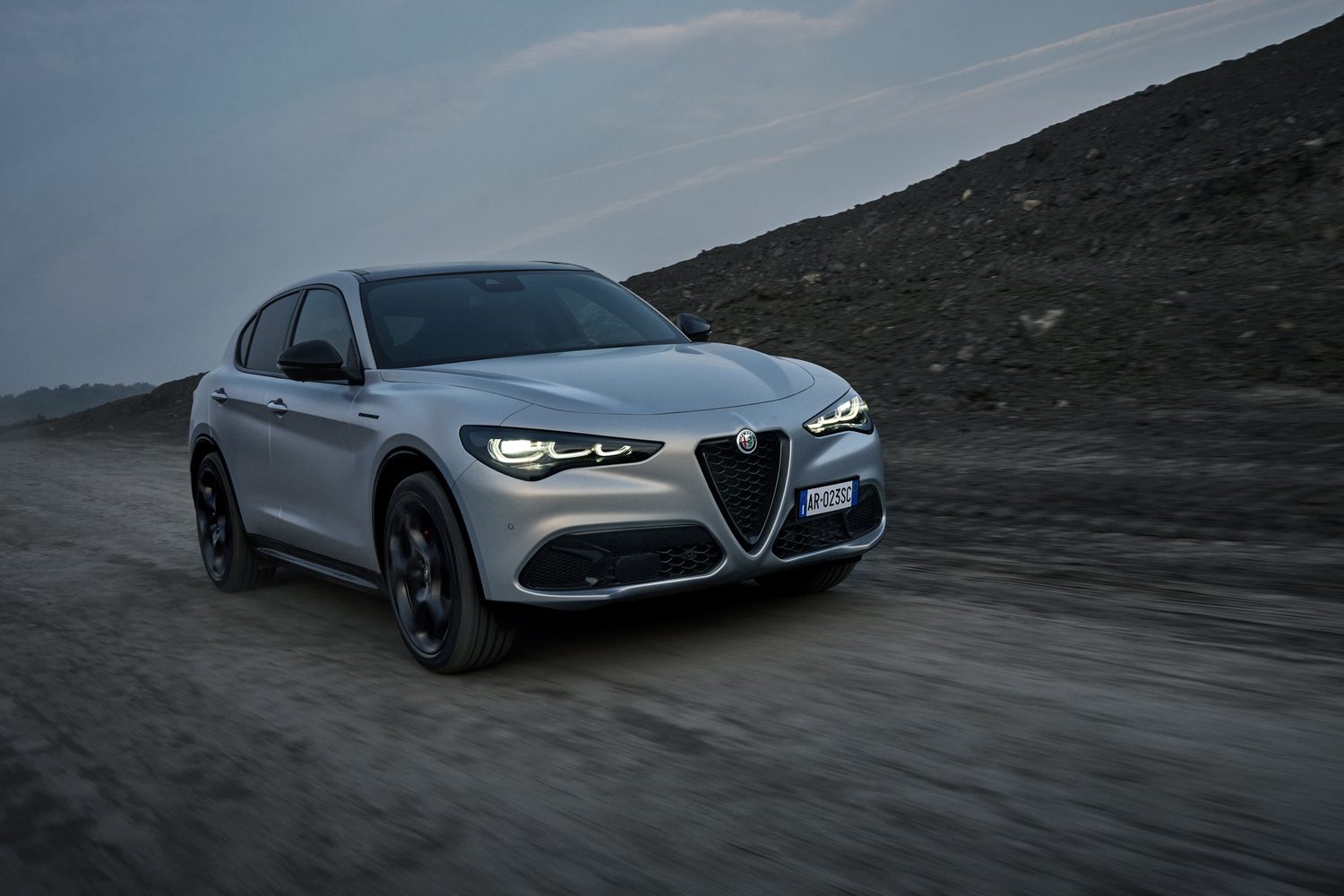 Car Reviews | Alfa Romeo Stelvio Competizione (2023) | CompleteCar.ie