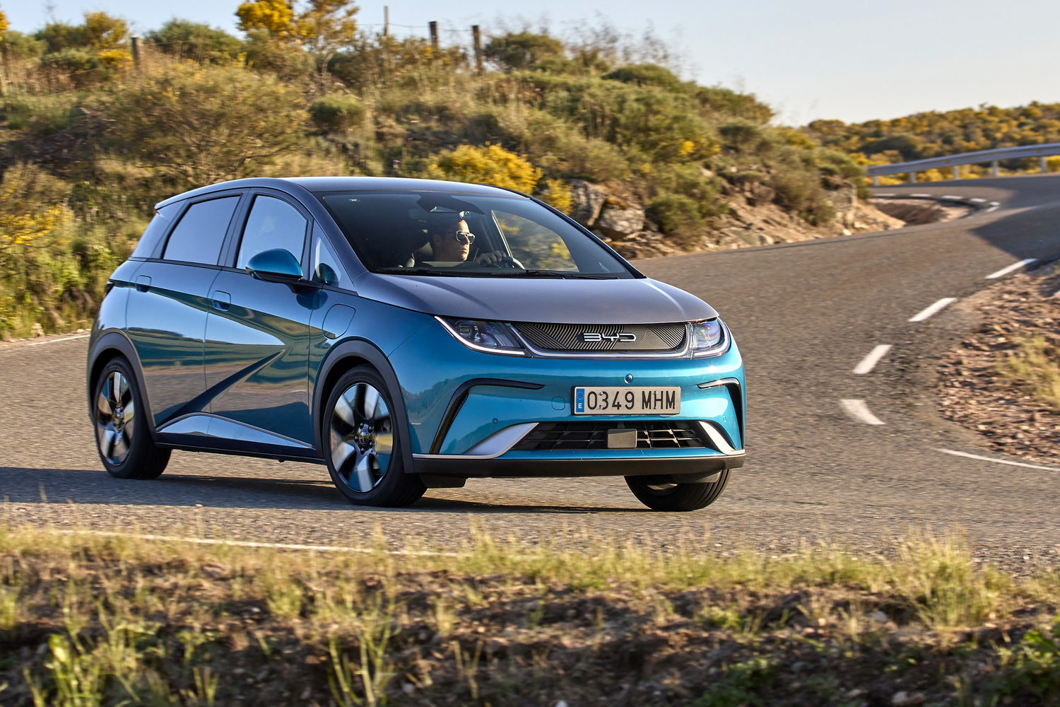 Car Reviews | BYD Dolphin 60.4kWh (2023) | CompleteCar.ie