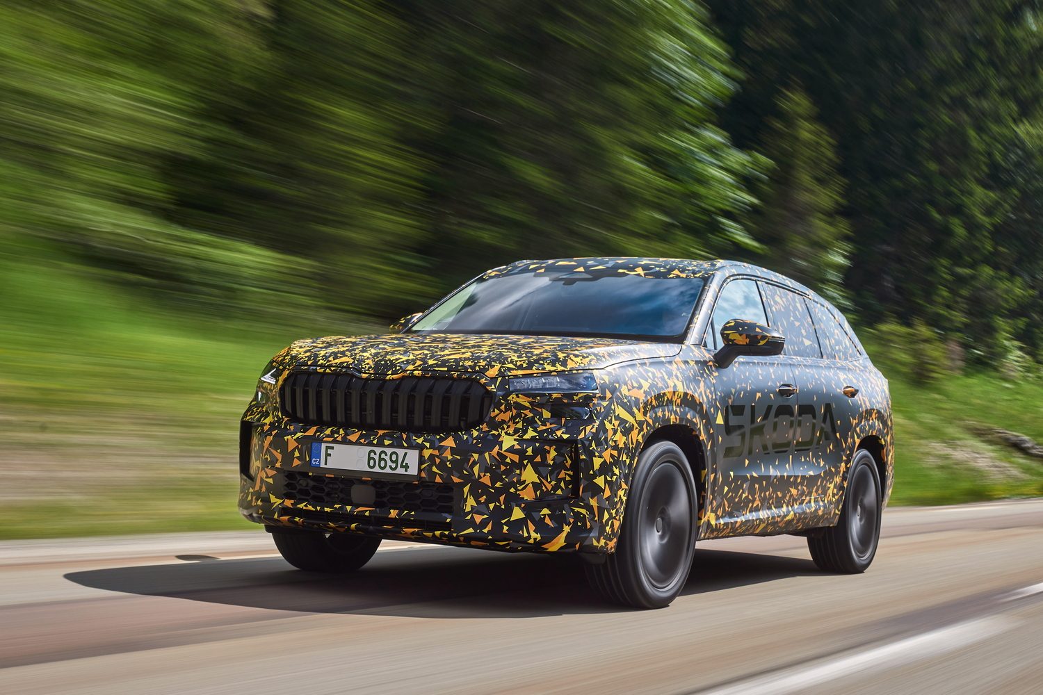 Car Reviews | Skoda Kodiaq (2024 prototype) | CompleteCar.ie Car Reviews | Skoda Kodiaq (2024 prototype) | CompleteCar.ie