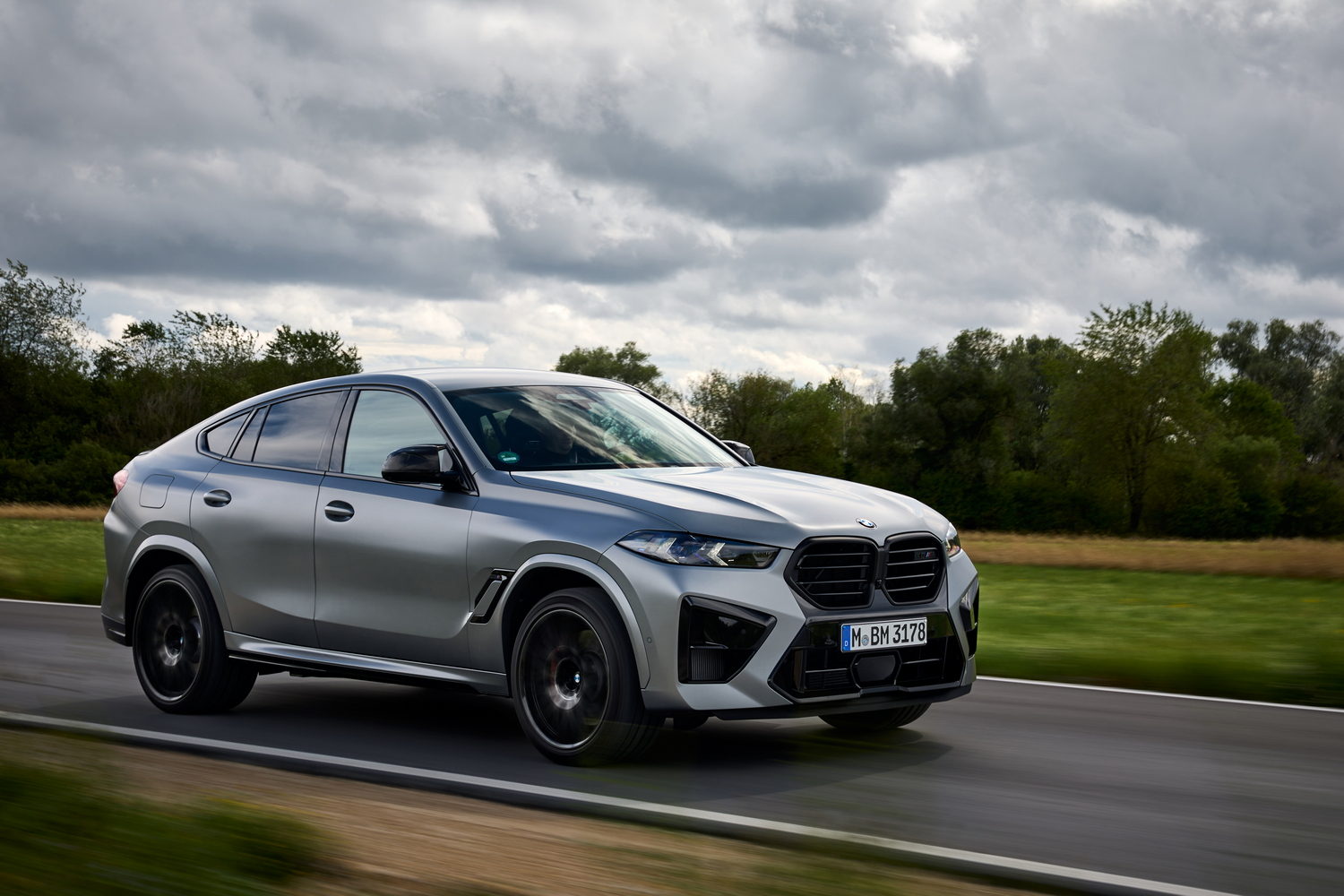 Car Reviews | BMW X6 M Competition | CompleteCar.ie