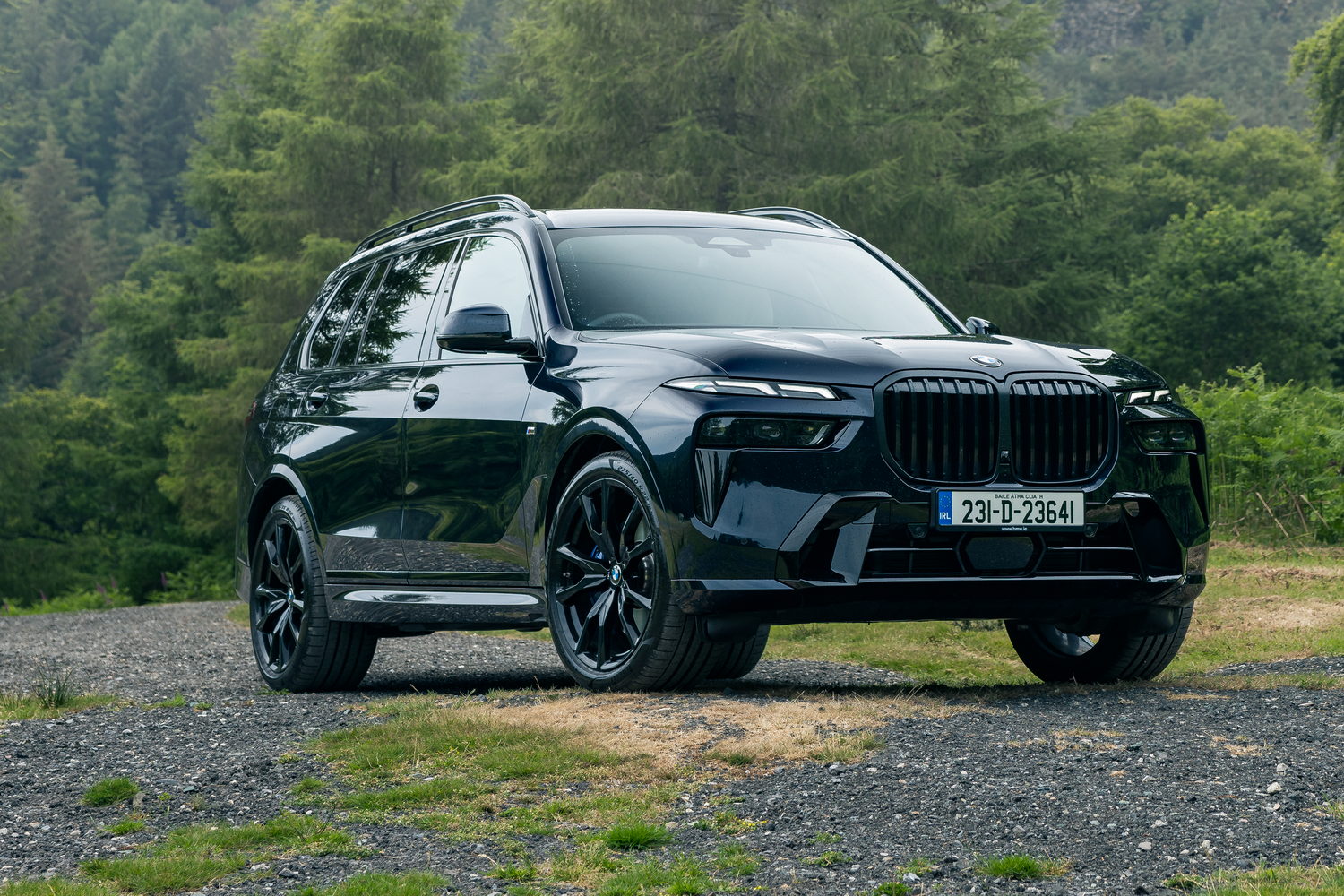 Car Reviews | BMW X7 xDrive40d (2023) | CompleteCar.ie