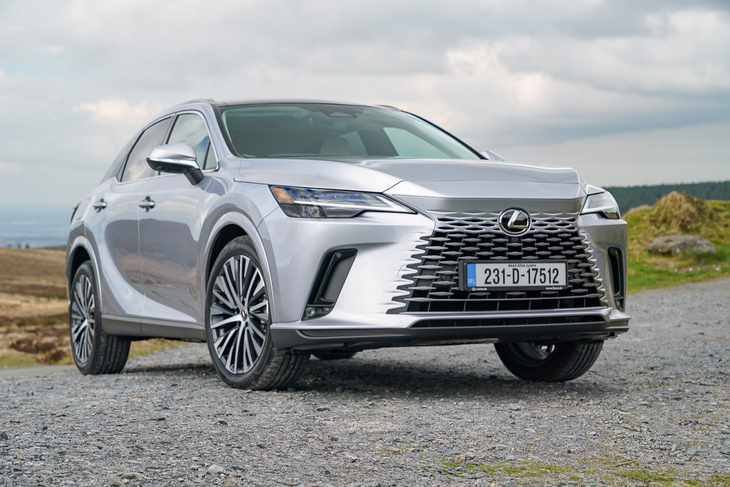 Car Reviews | Lexus RX 450h+ (2023) | CompleteCar.ie