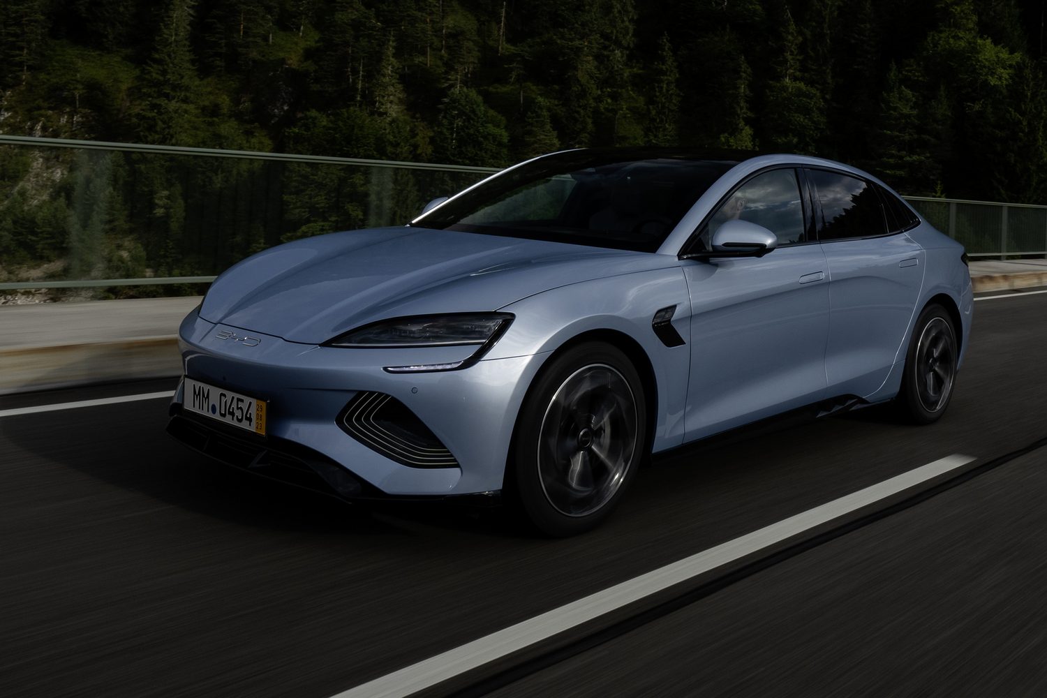 Car Reviews | BYD Seal Excellence AWD (2023) | CompleteCar.ie