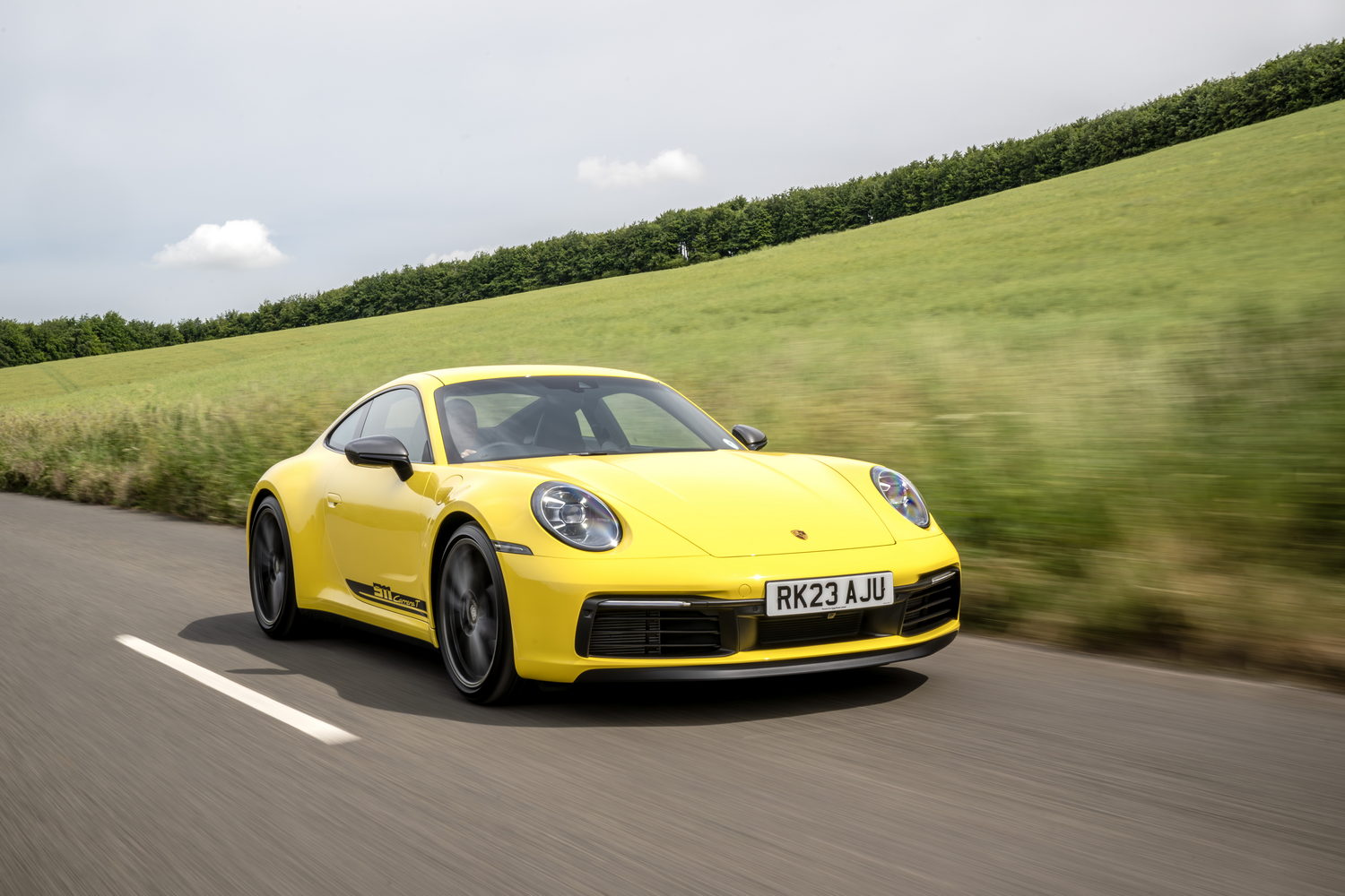 Car Reviews | Porsche 911 Carrera T (2023 - 992) | CompleteCar.ie