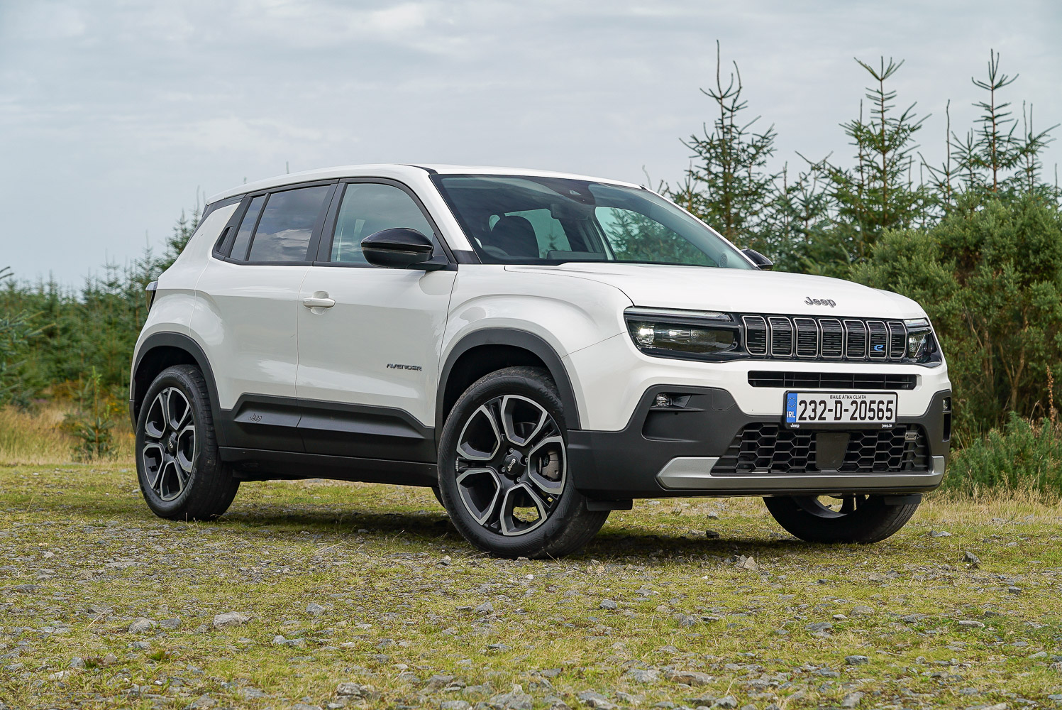 Car Reviews | Jeep Avenger (2023) | CompleteCar.ie